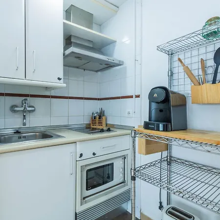 And Cozy- 1bd 1bth- Triana Appartement